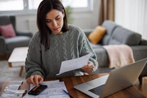 How to pay off debt fast with low income